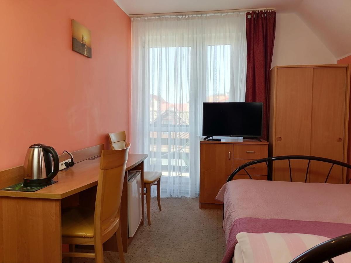 Dom Pod Gruszka Apartman Pobierowo Kültér fotó