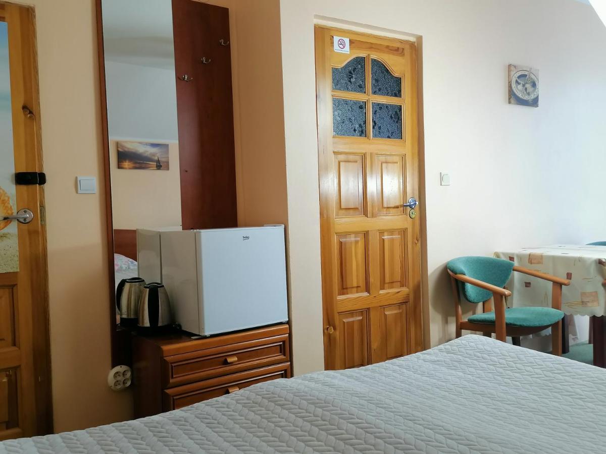 Dom Pod Gruszka Apartman Pobierowo Kültér fotó