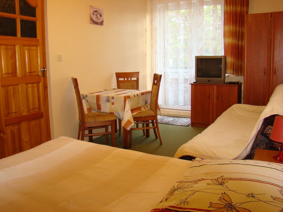 Dom Pod Gruszka Apartman Pobierowo Kültér fotó