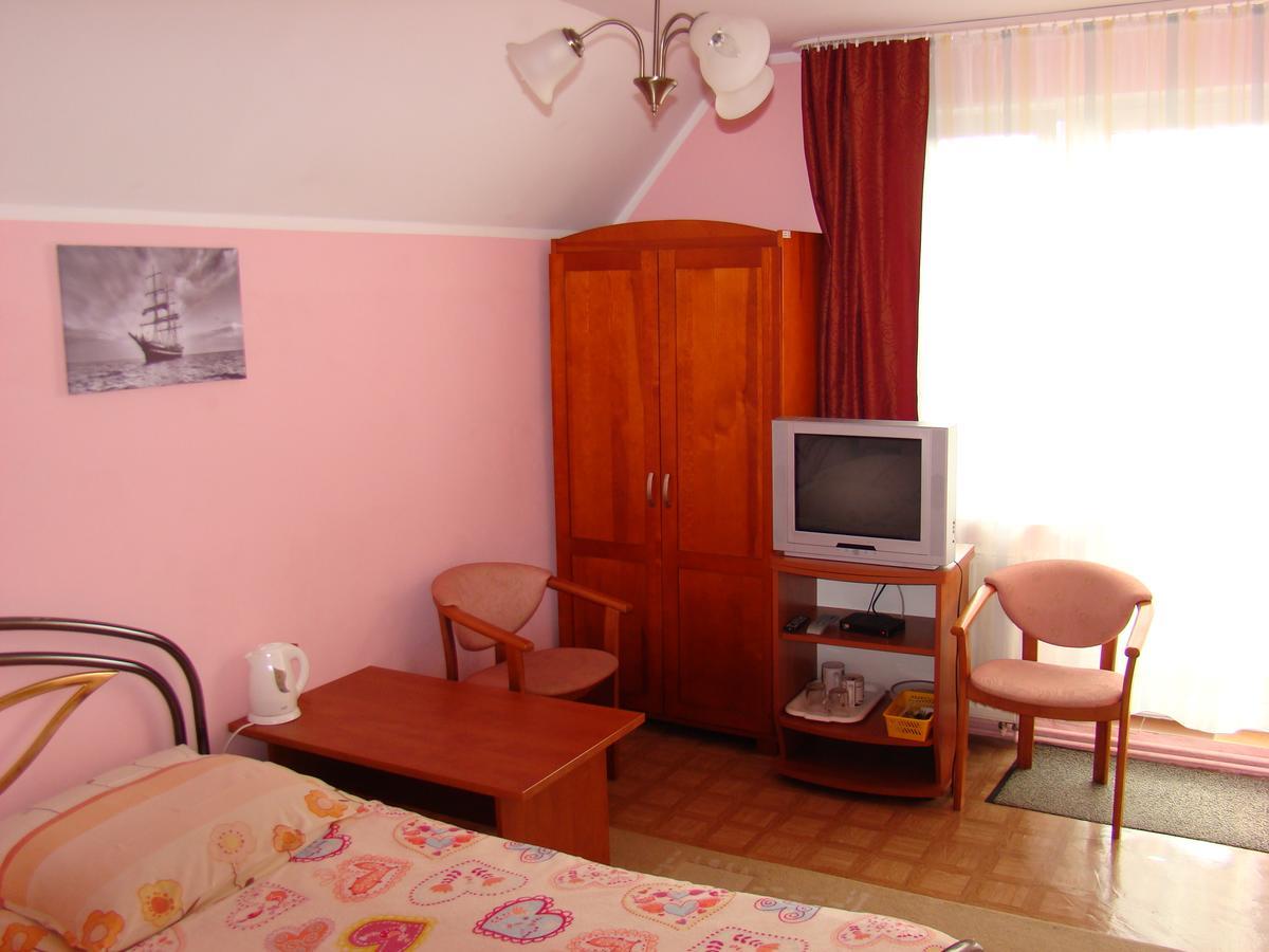 Dom Pod Gruszka Apartman Pobierowo Kültér fotó