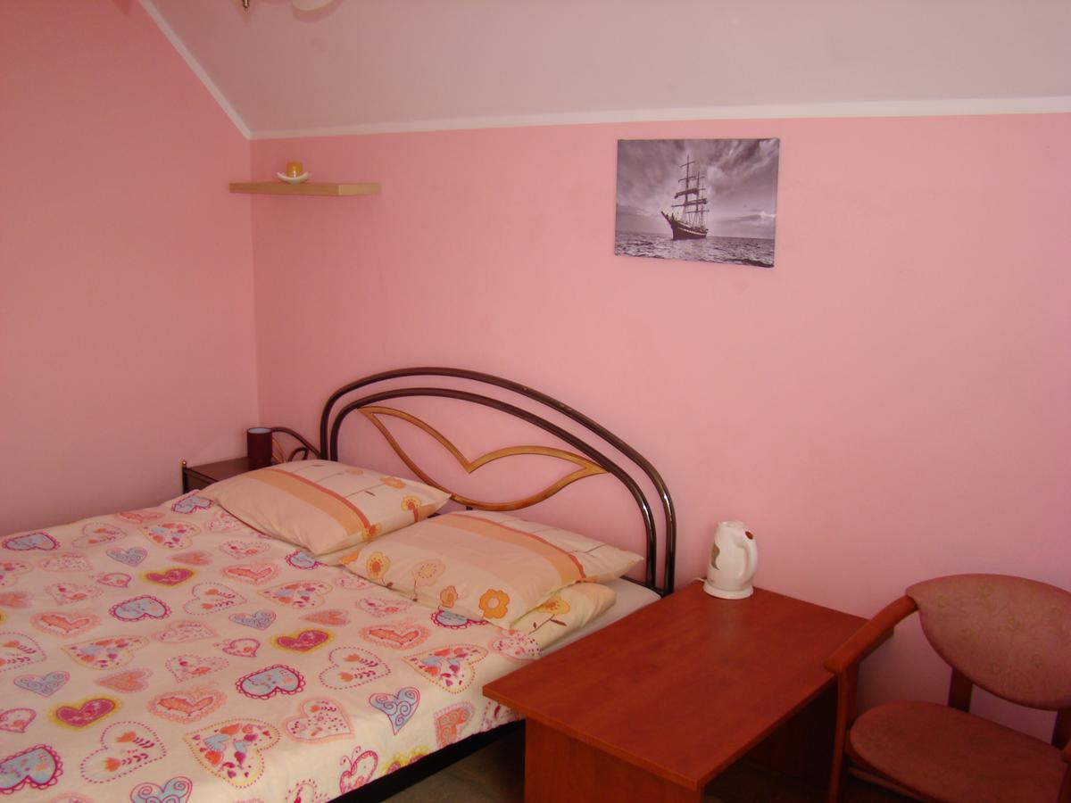 Dom Pod Gruszka Apartman Pobierowo Kültér fotó