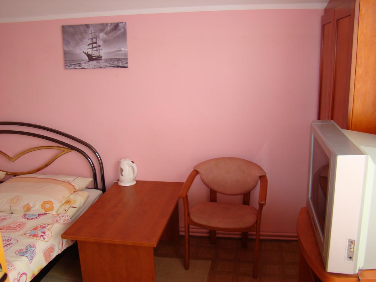 Dom Pod Gruszka Apartman Pobierowo Kültér fotó